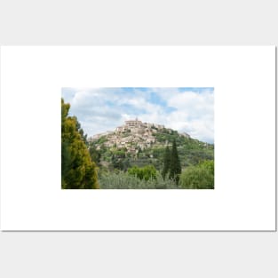 Gordes in Provence-Alpes-Côte d'Azur region in southeastern France Posters and Art